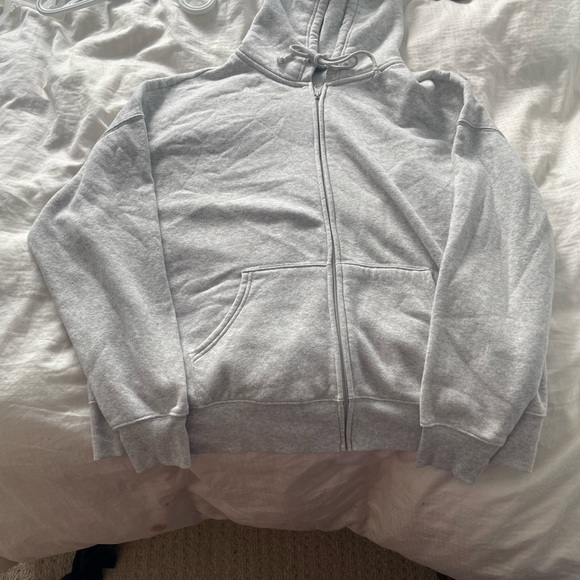 Aritzia knockoff grey zip up - Picture 1 of 3